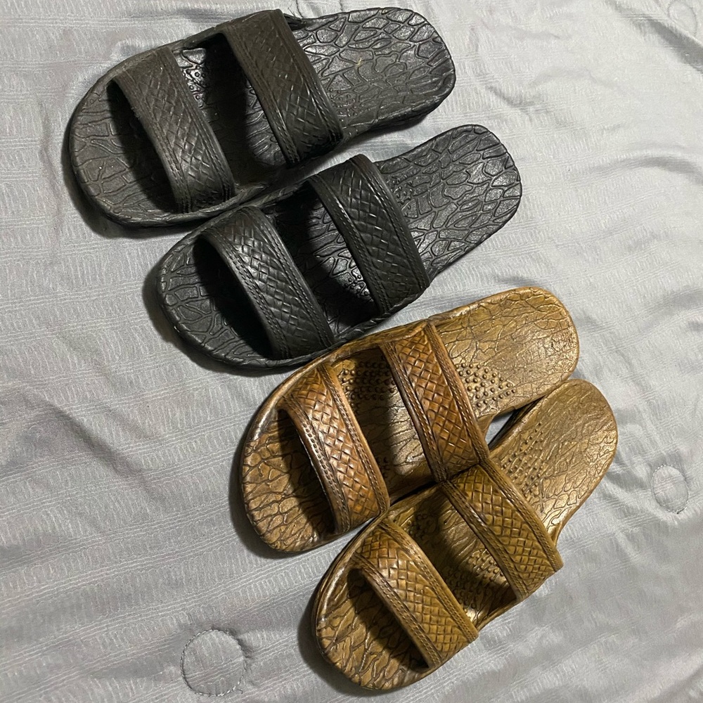 Jesus sandals like new